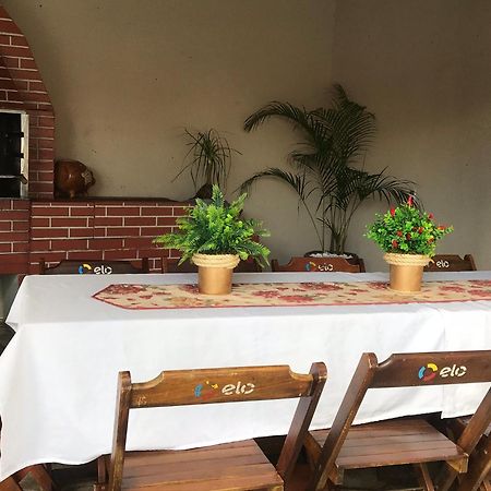 Casa 5Suite Na Rua Do Lazer Пиренополис Экстерьер фото